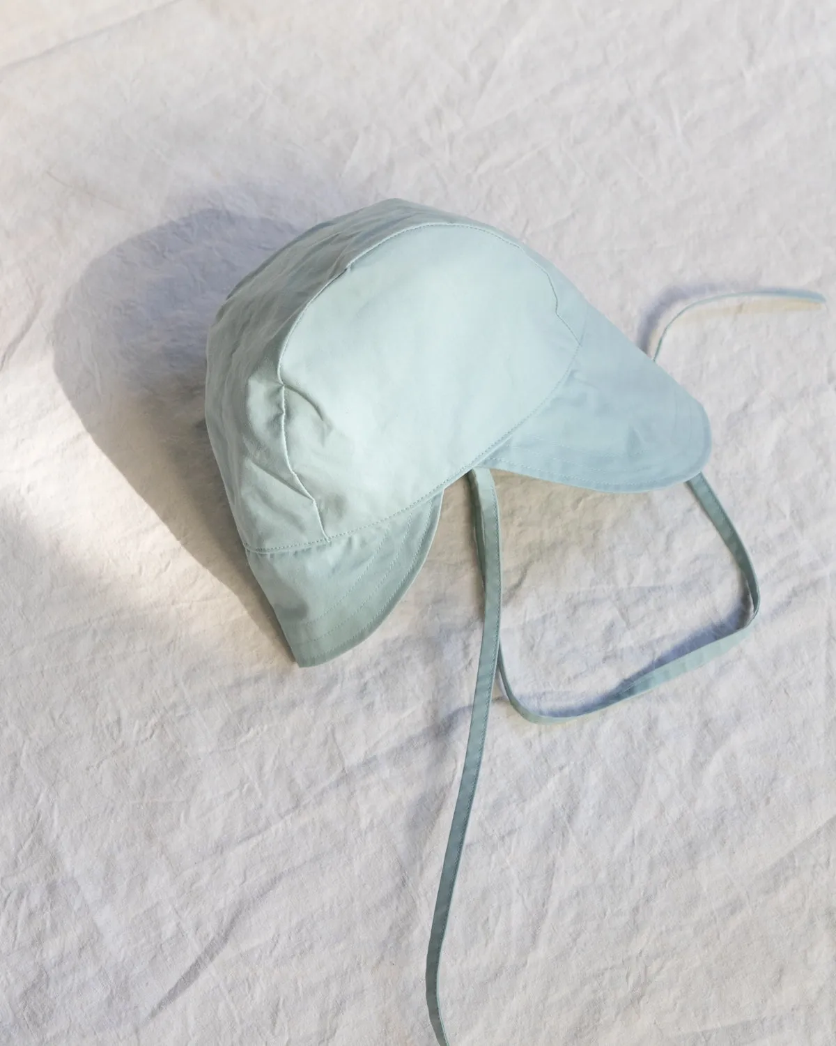 England Bonnet mist hat